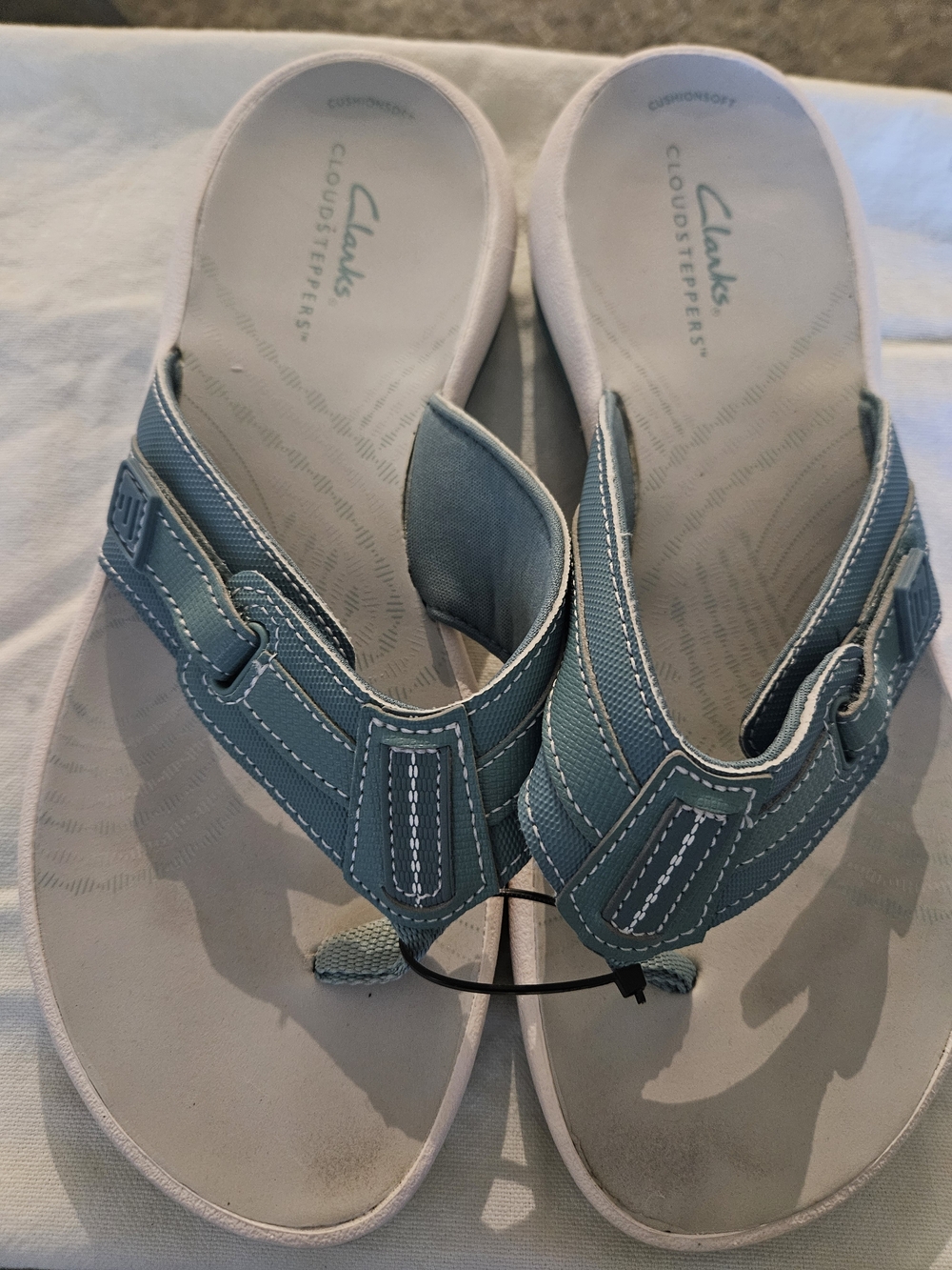 Clarks Teal Cloudsteppers Slip-On Thong Sandals - Picture 5 of 10